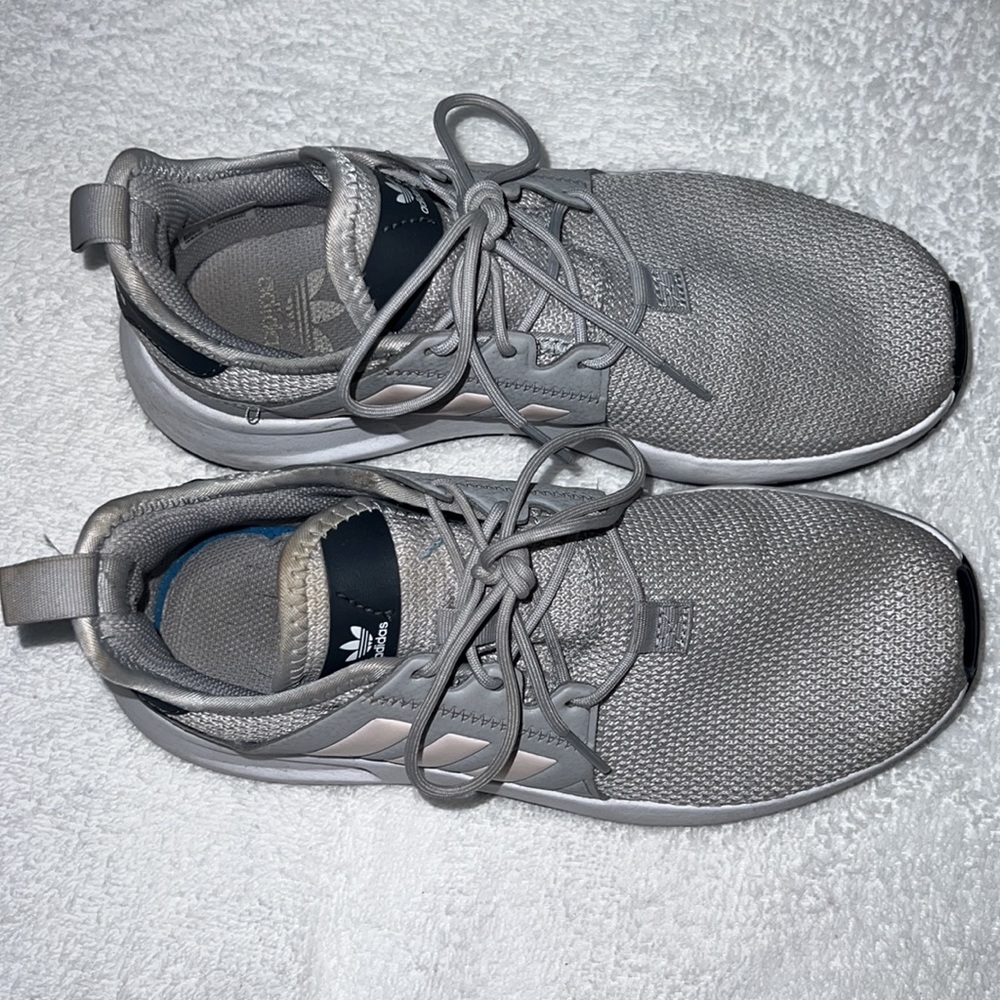 Adidas sneakers orthalite (SIZE DOWN NORMALLY SIZE 7) - Picture 2 of 4